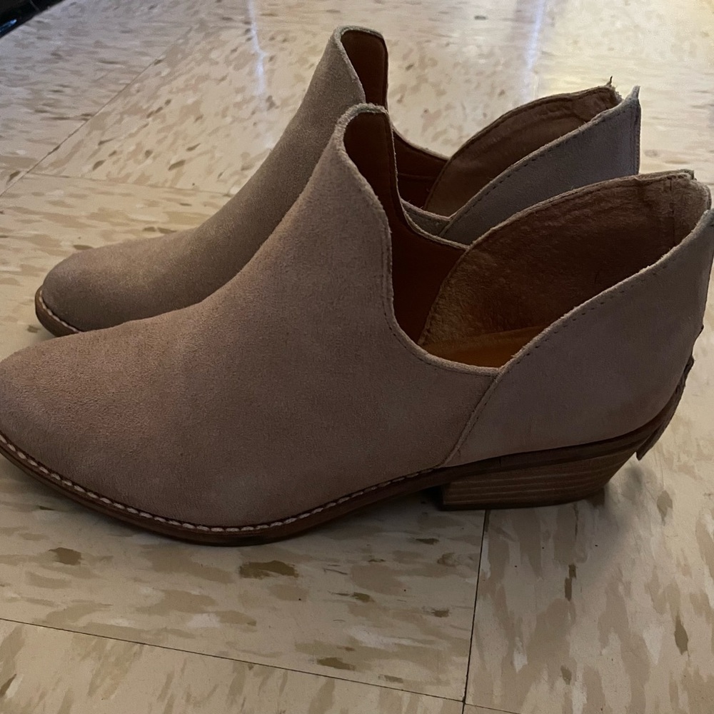 Lucky Brand booties